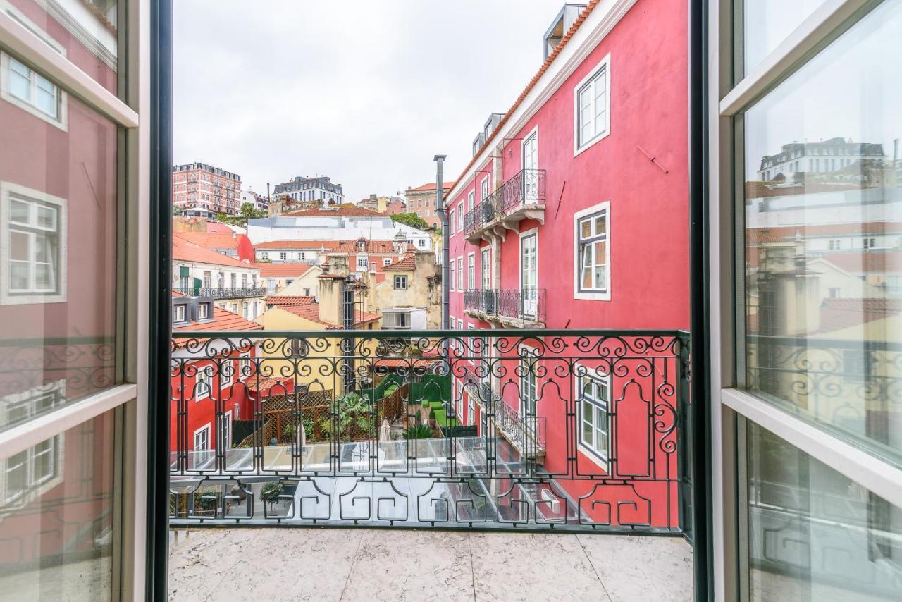 Modern Flat In Downtown Lisbon By Lovelystay Exteriör bild