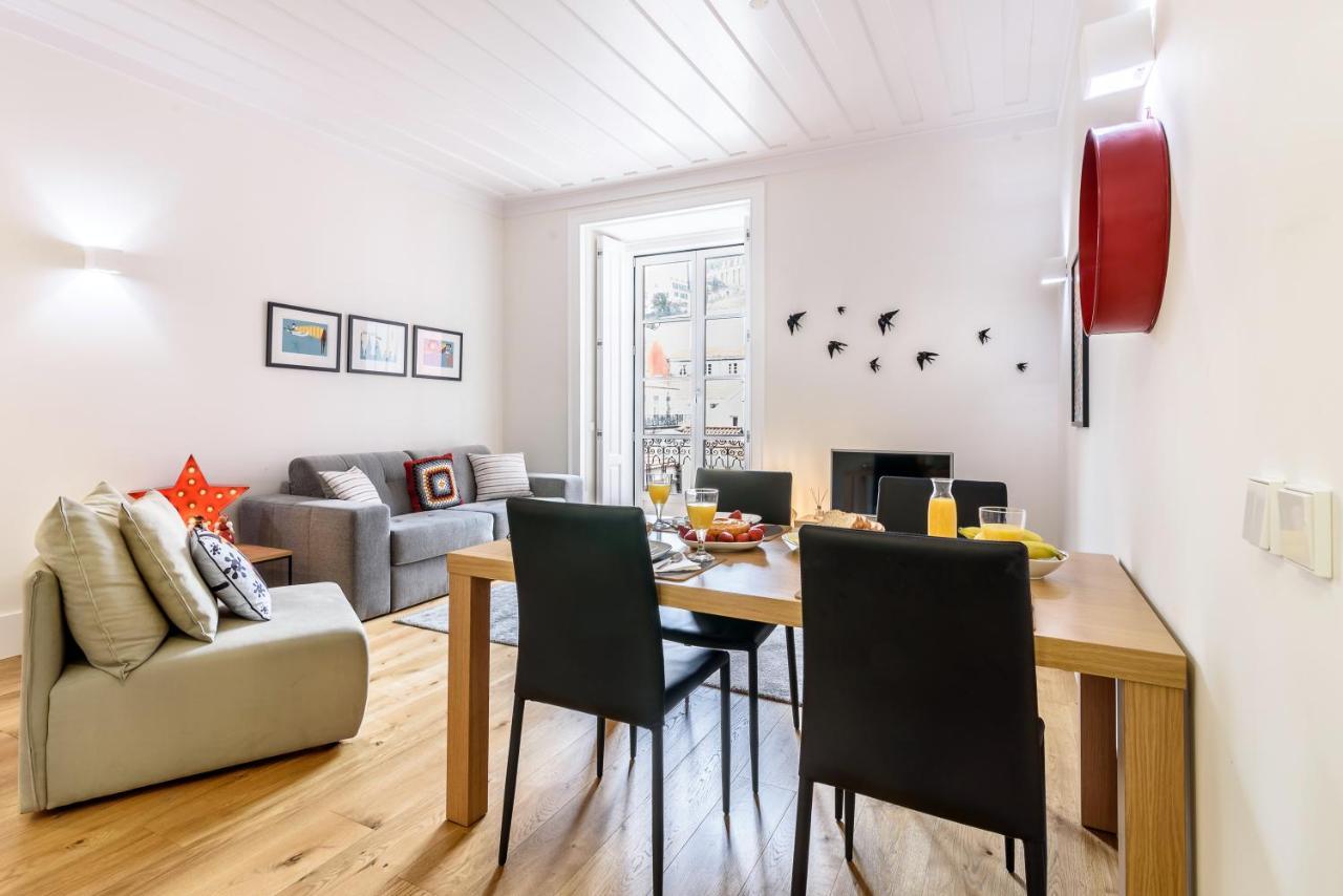 Modern Flat In Downtown Lisbon By Lovelystay Exteriör bild